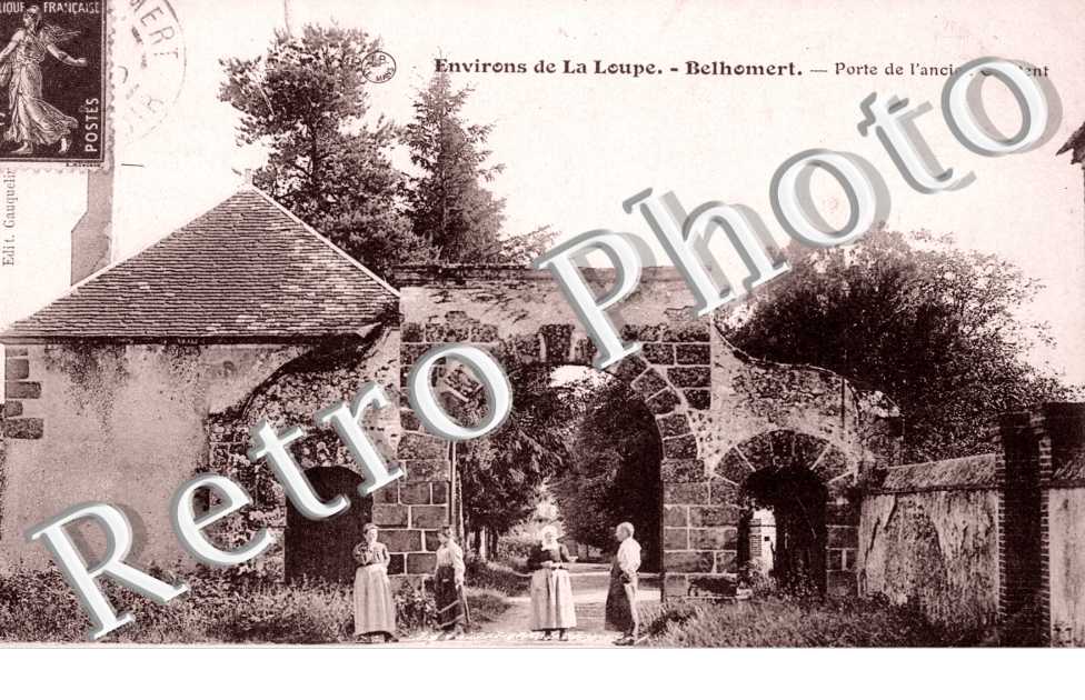 Porte de l'ancien couvent