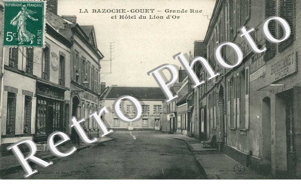 Grande rue et hotel du Lion d'Or
