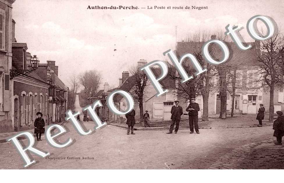 La poste et route de Nogent