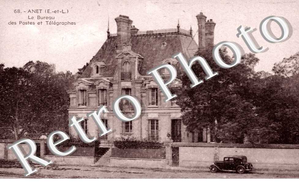 Le bureau des postes et teleghraphes