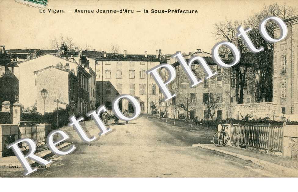 Avenue Jeanne d'Arc - la sous-prefecture