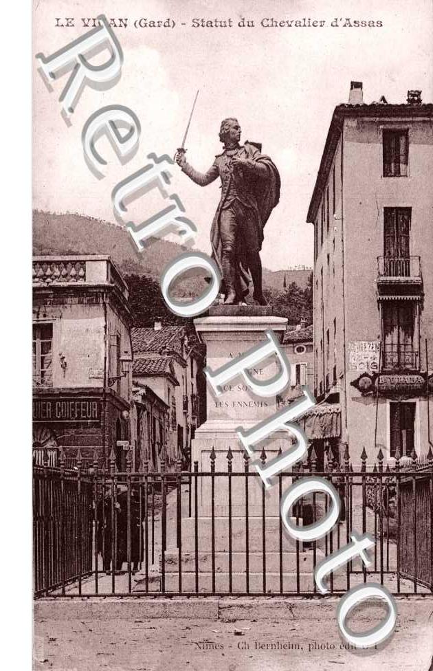 Statue de chevalier d'Assas