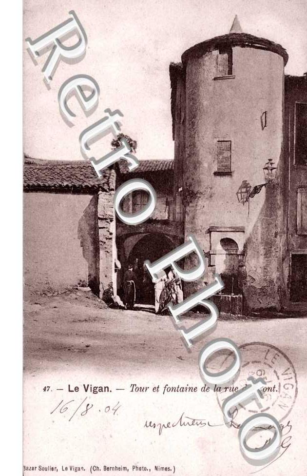 tour et fontaine de la rue du pont
