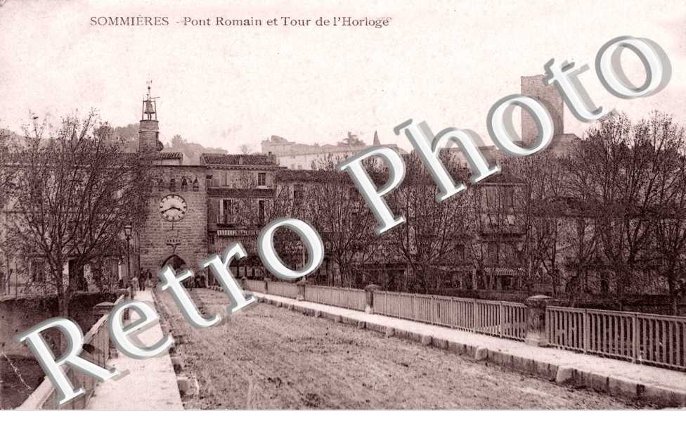 Pont romain et tour de l'horloge