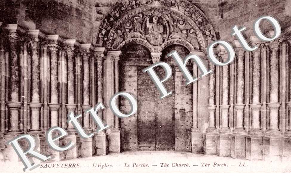 L'eglise - le porche