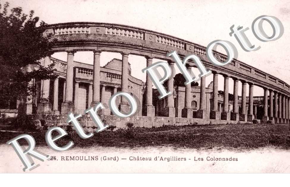 Chateau d'Argilliers - les colonnades