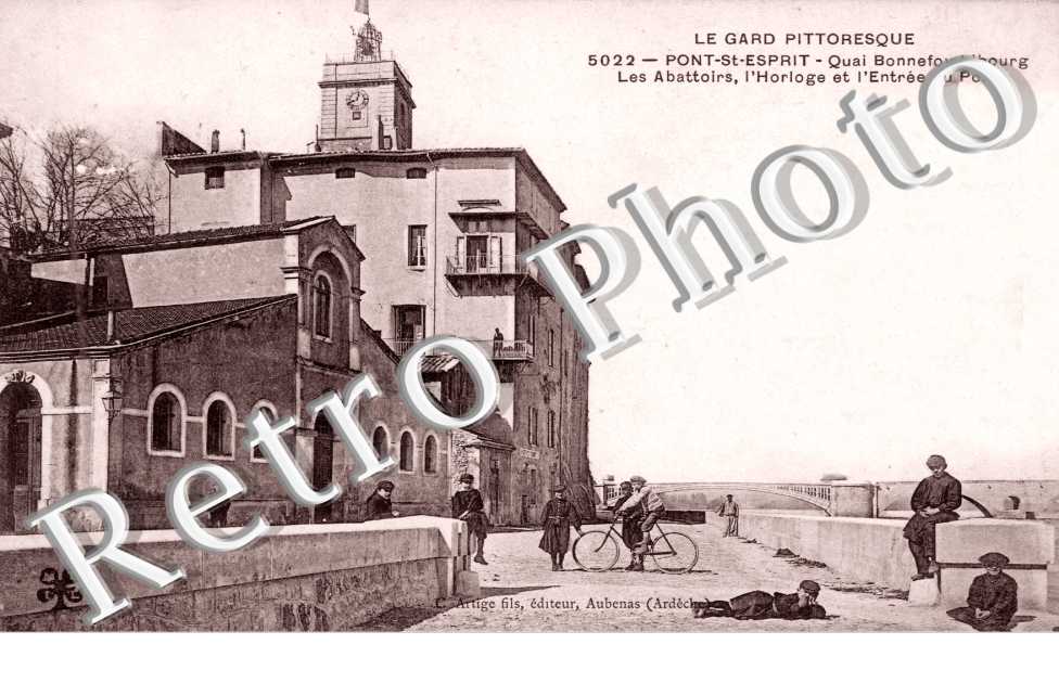 Quay Bonnefoy-Libourg - les abattoirs - l'horloge