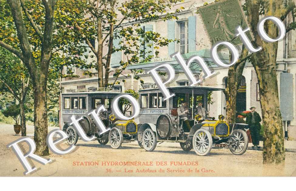 Station hydrominerale - Les autobus du service de la gare