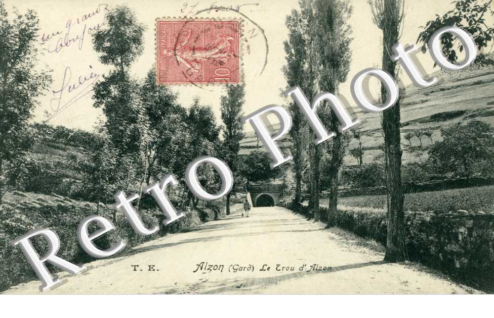 Le trou