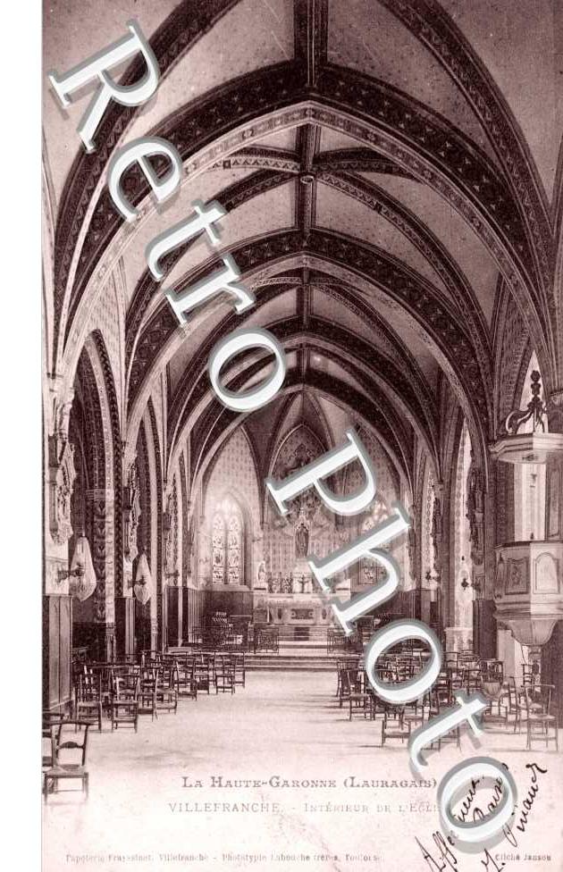Interieur de l'eglise