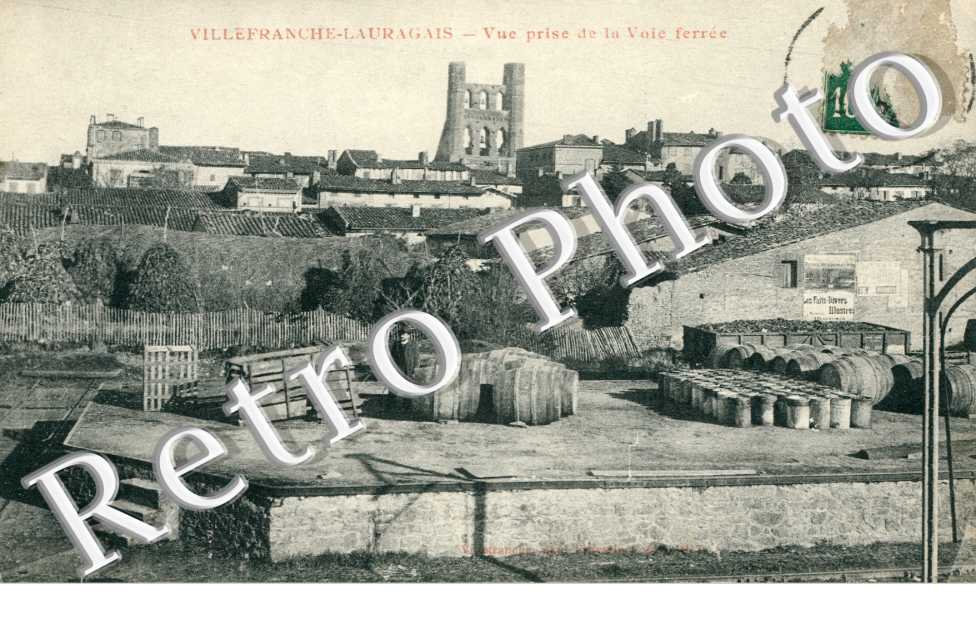 Vue prise de la voie ferree