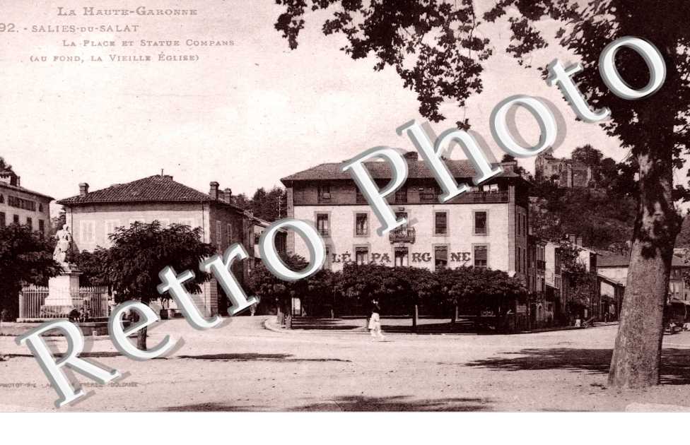 Place et statue Compans