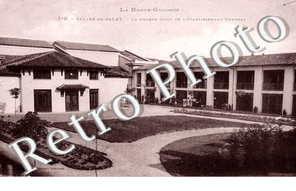 La Grande Cour de l'Etablissement Thermal