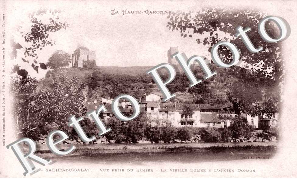 Vue prise du ramier - vieille eglise