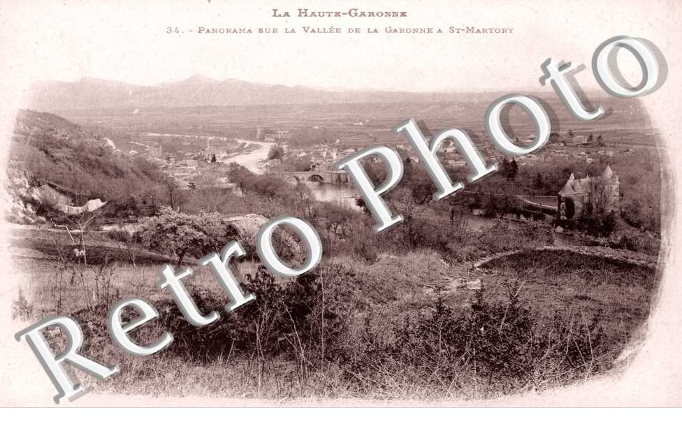Panorama sur la vallee de la Garonne