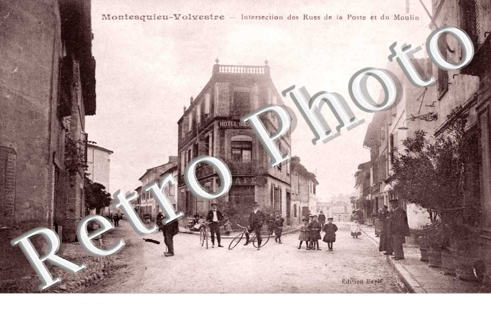 intersection des rues de la poste et du moulin