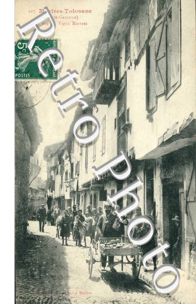 Une Rue du Vieux Martres