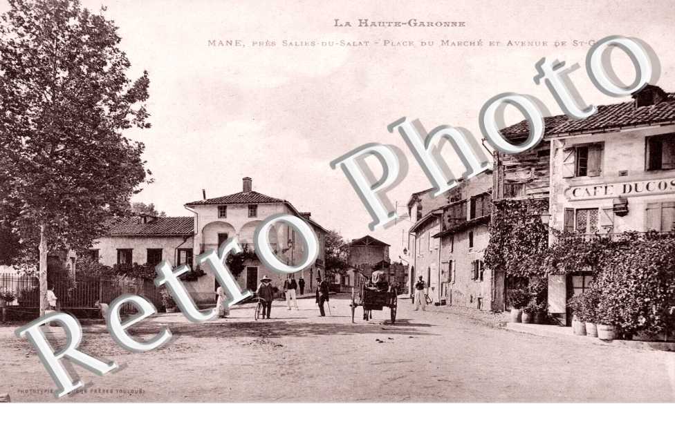 Place du Marche et Avenue de St Girons
