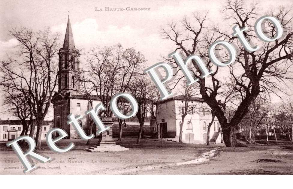 La Grande Place et L'Eglise