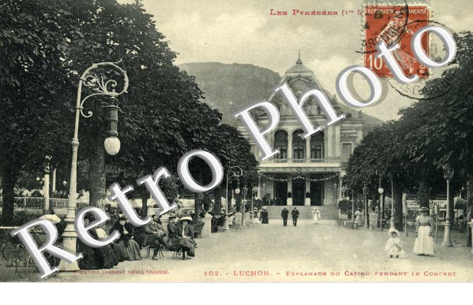 Esplanade du casino pendant le concert