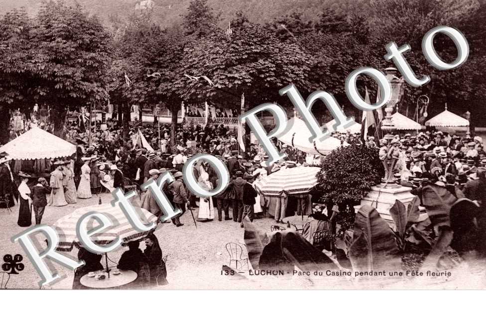 parc du casino pendant une fete fleurie