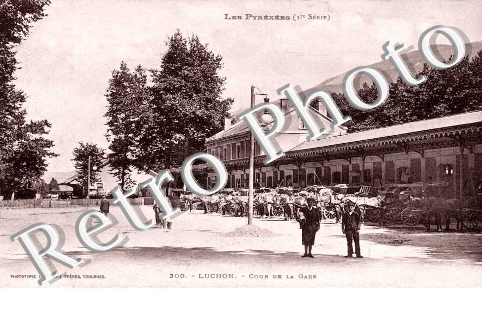 Cour de la gare