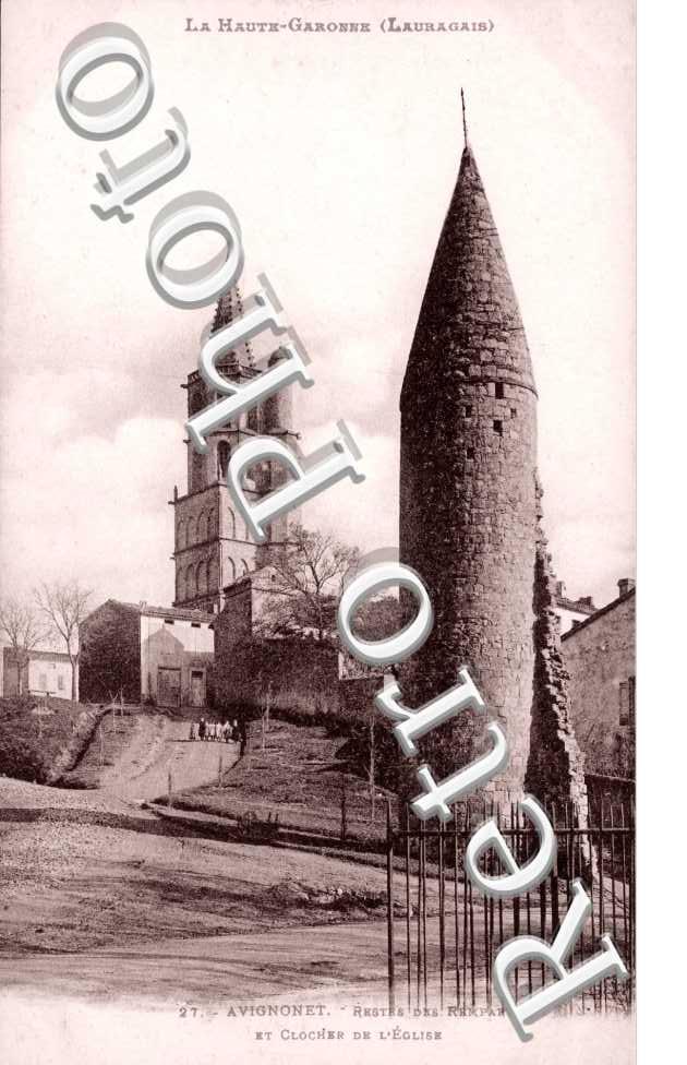 Reste des remparts et clocher