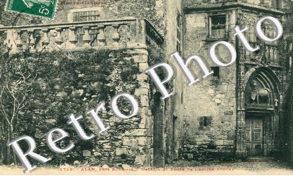 Galerie et porte de l'ancien eveche