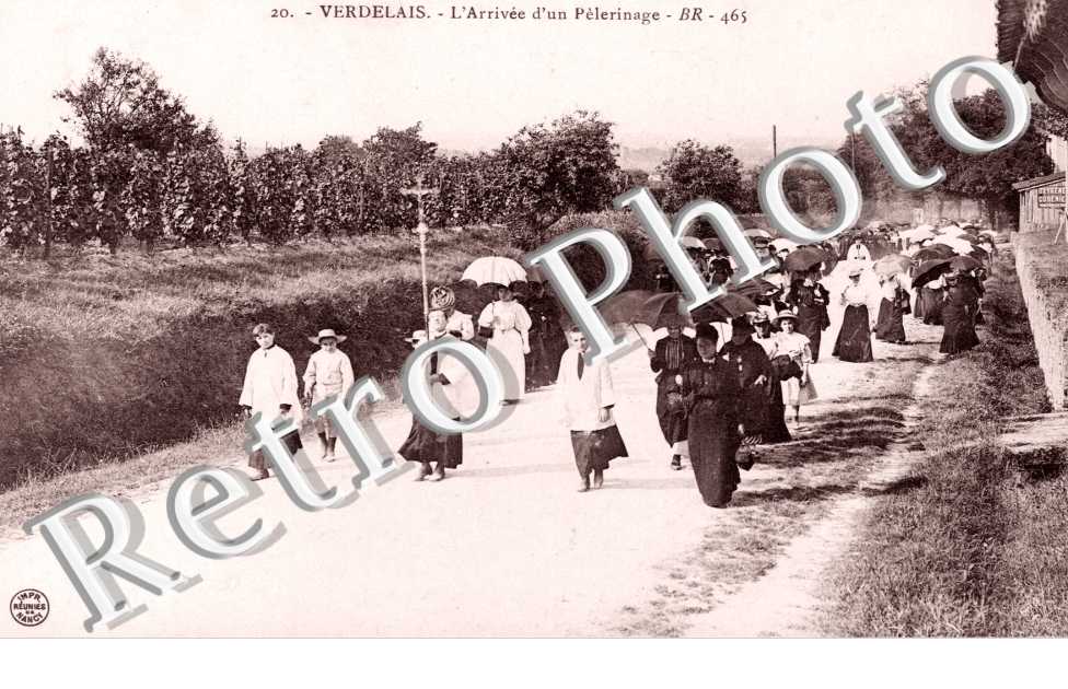 Arrivee d'un pelerinage