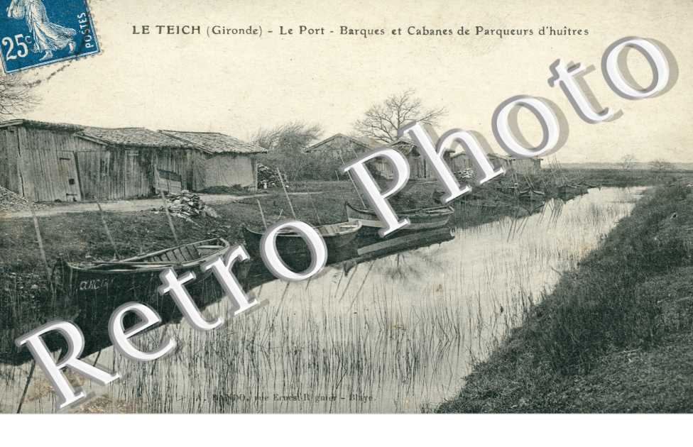 Le port - Barques et cabanes de Parqueurs d'huitres