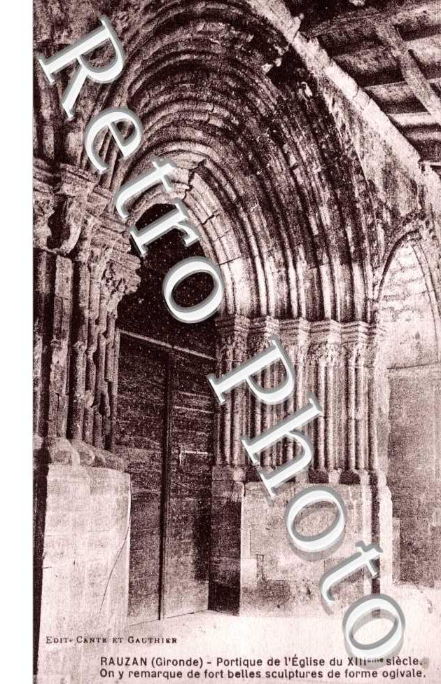 portique de l'eglise