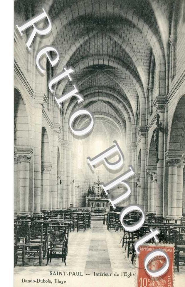 Interieur de l'eglise