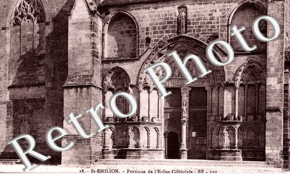 portique de l'eglise collegiale