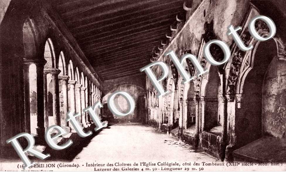 Interieur des Cloitres de l'eglise collegiale