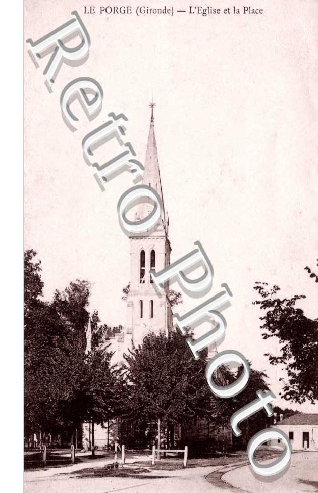 L'eglise et la place