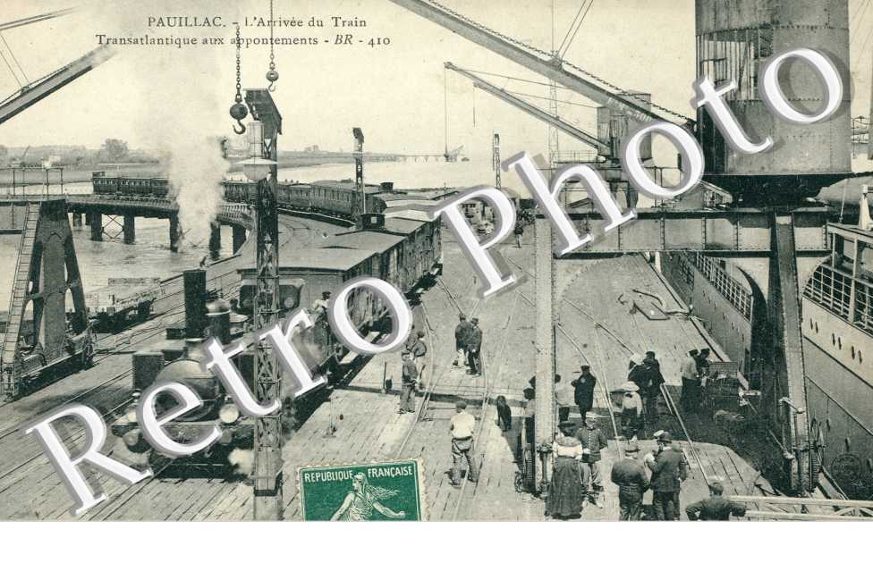 Arrivee du train - transatlantique aux appontements