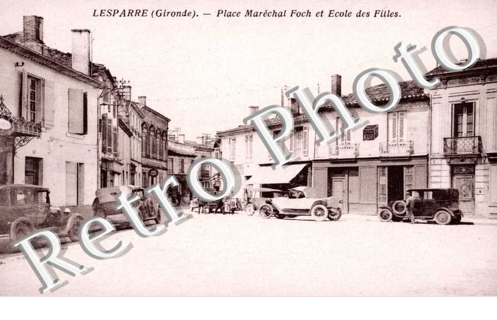 Place marechal Foch et ecole des filles