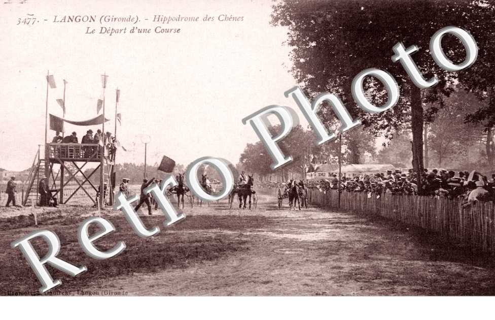 Hippodrome des chenes - depart d'une course - EQUITATION