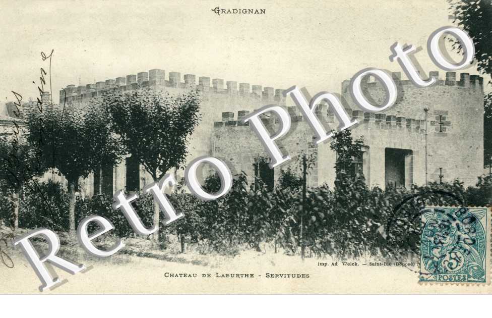 Chateau de Laburthe, Servitudes