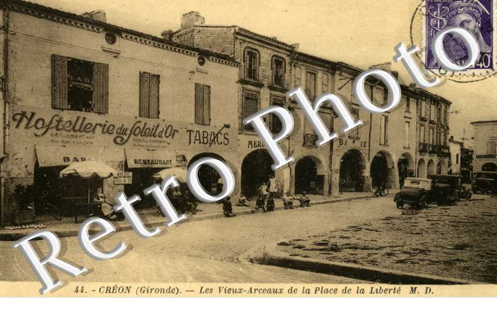 Les Vieux Arceaux de la Place de la Liberte
