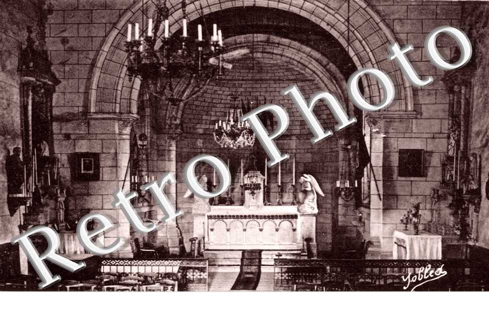 Interieur de l'eglise
