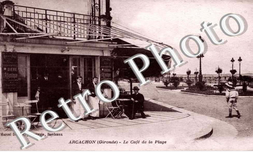 le cafe de la plage