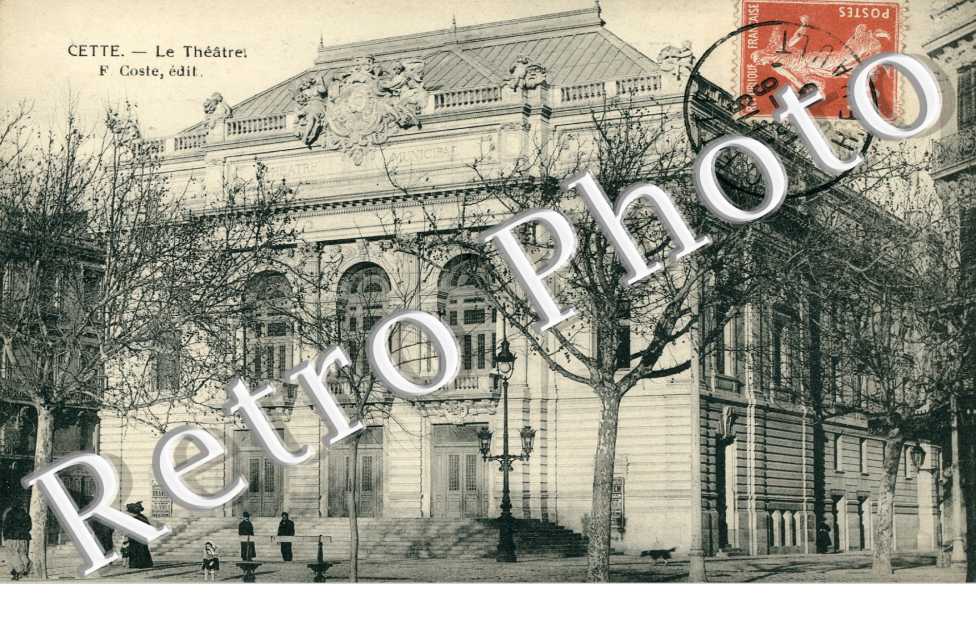 Le Theatre