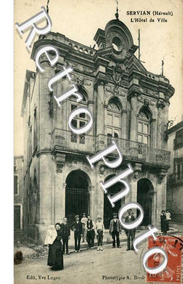 L'Hotel de Ville