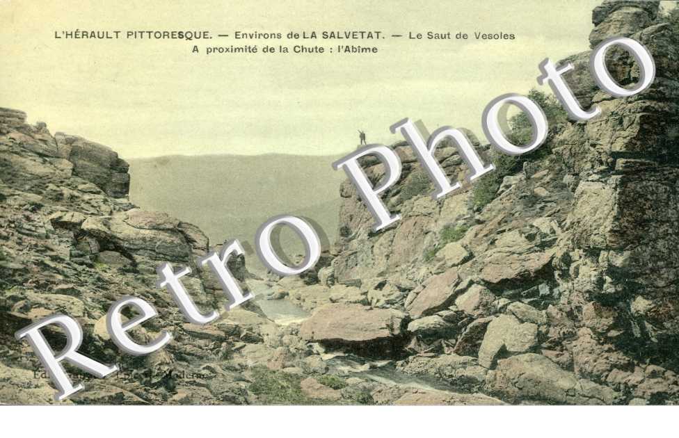 le saut de Vesoles, a proximite de la chute: l' abime