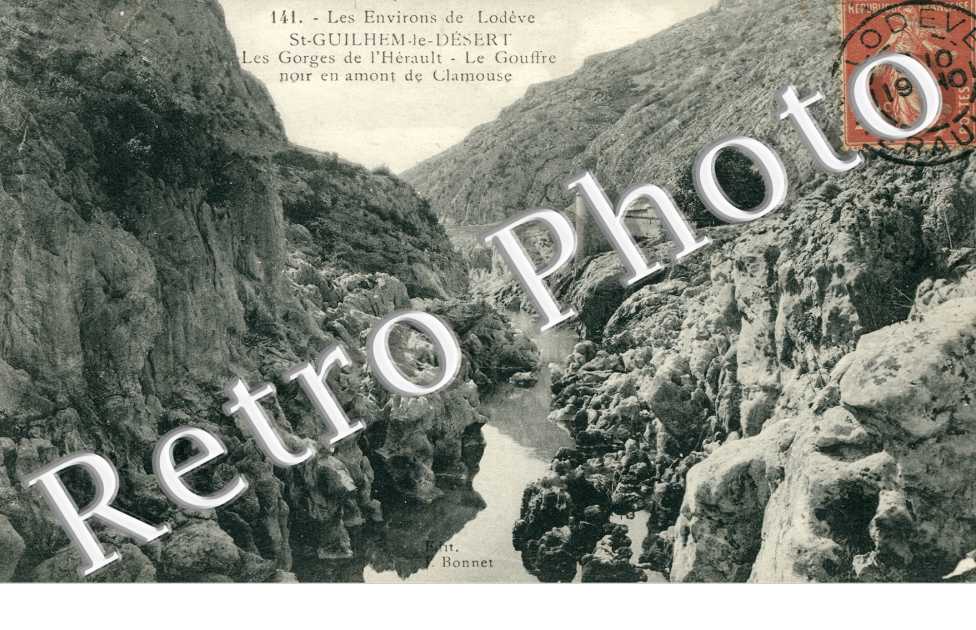 Les gorges - Le gouffre noir en amont de Clamouse