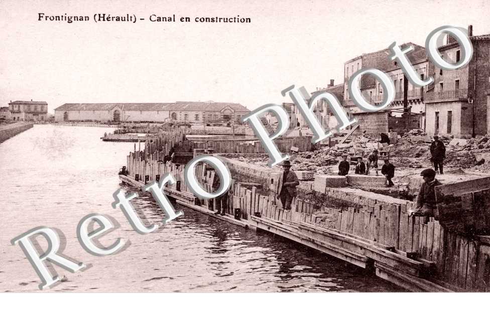 Canal en construction