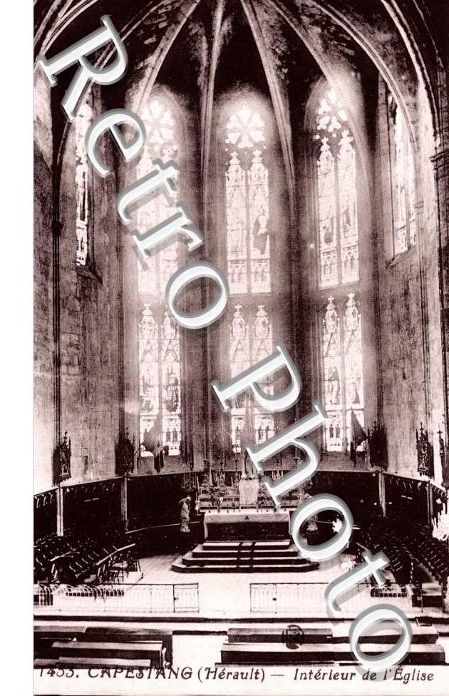 Interieur de l'eglise