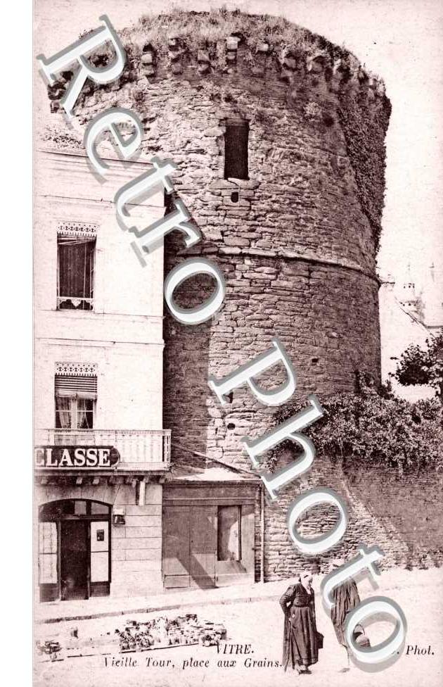 Vieille Tour, Place aux Grains