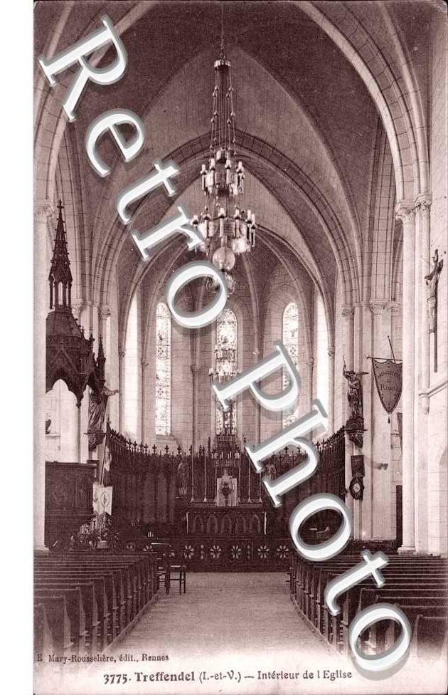 Interieur de l'eglise